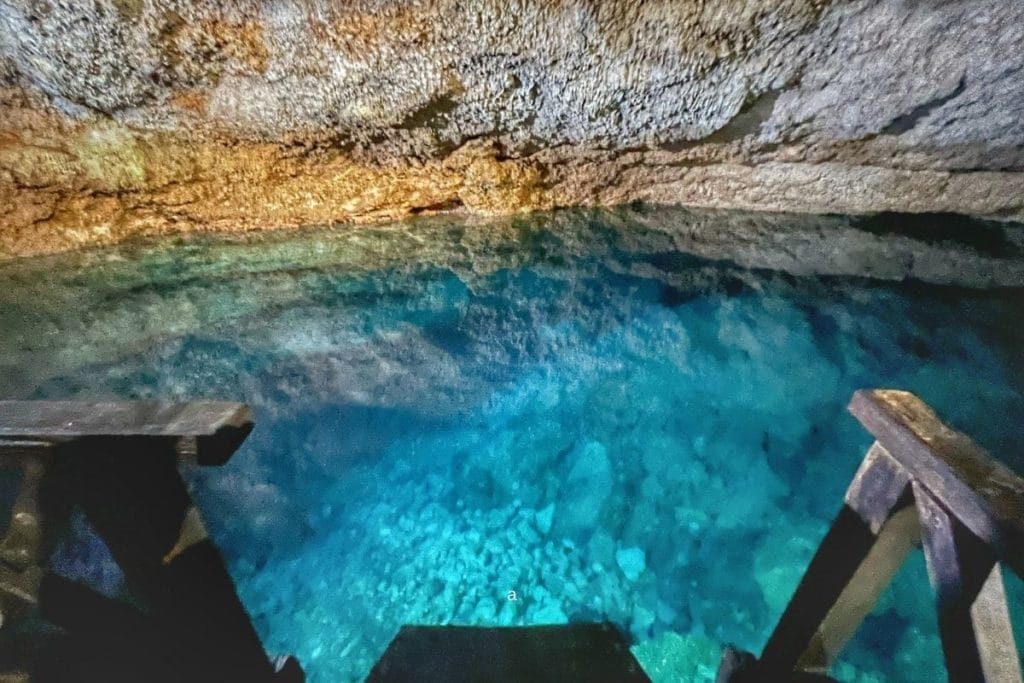 Cenote Multun ha stairs