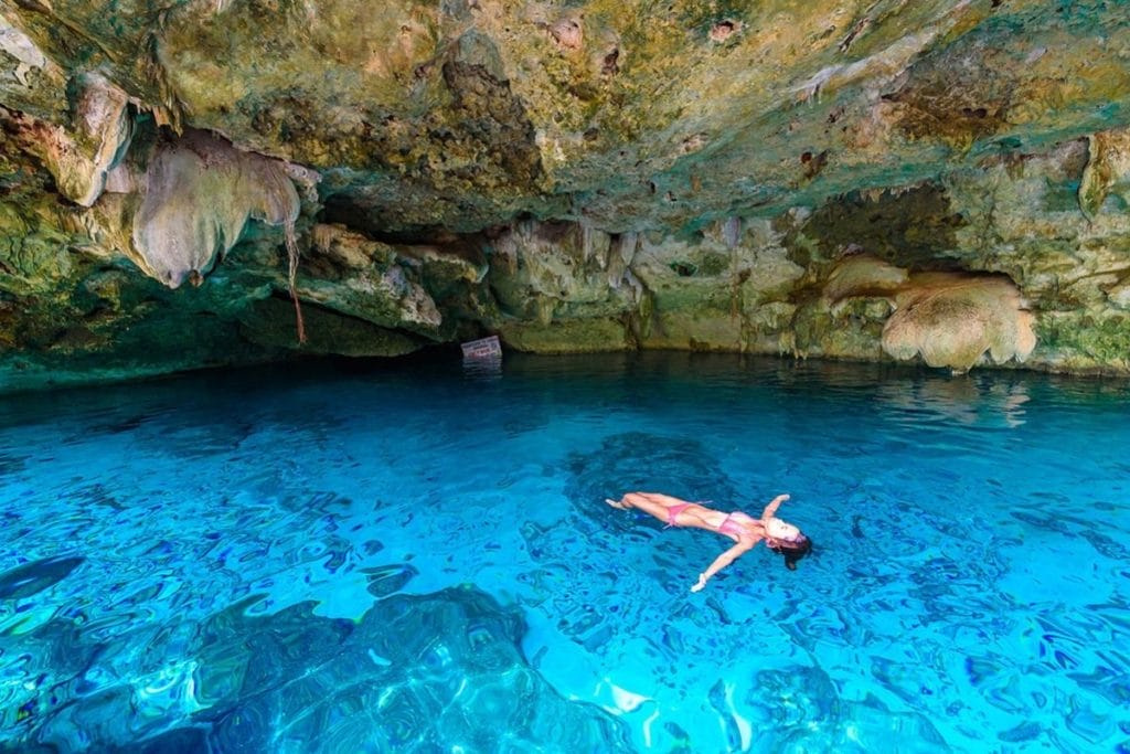 Cenote dos ojos