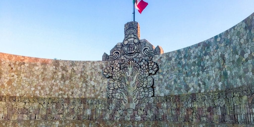 Monumento a la patria in Merida