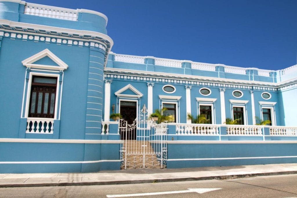 CAsa Azul overview