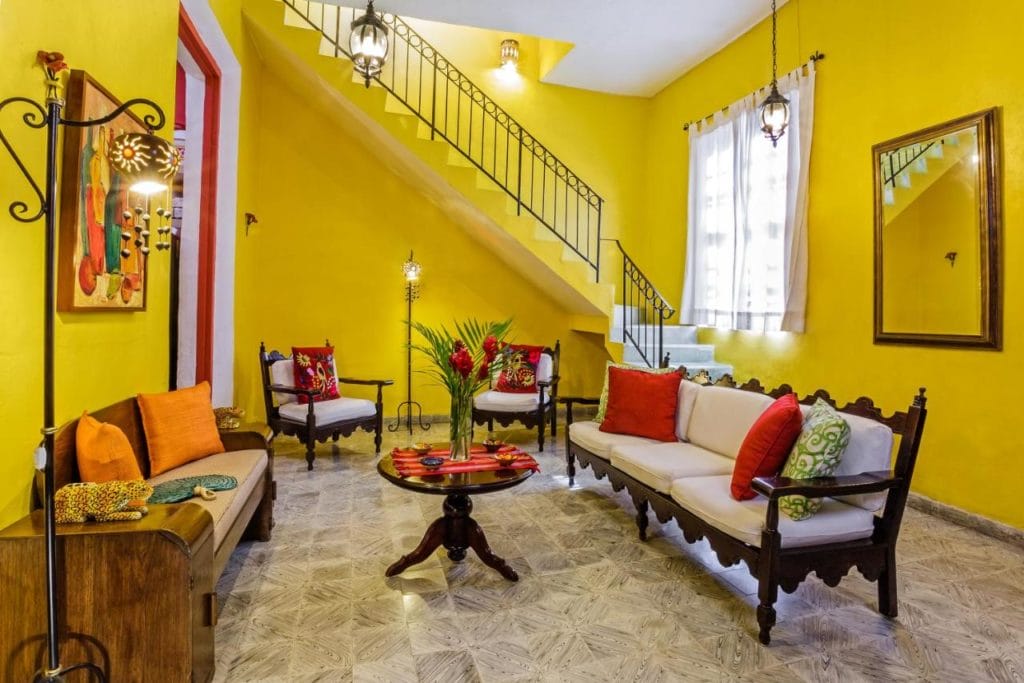 Casa del Maya lobby
