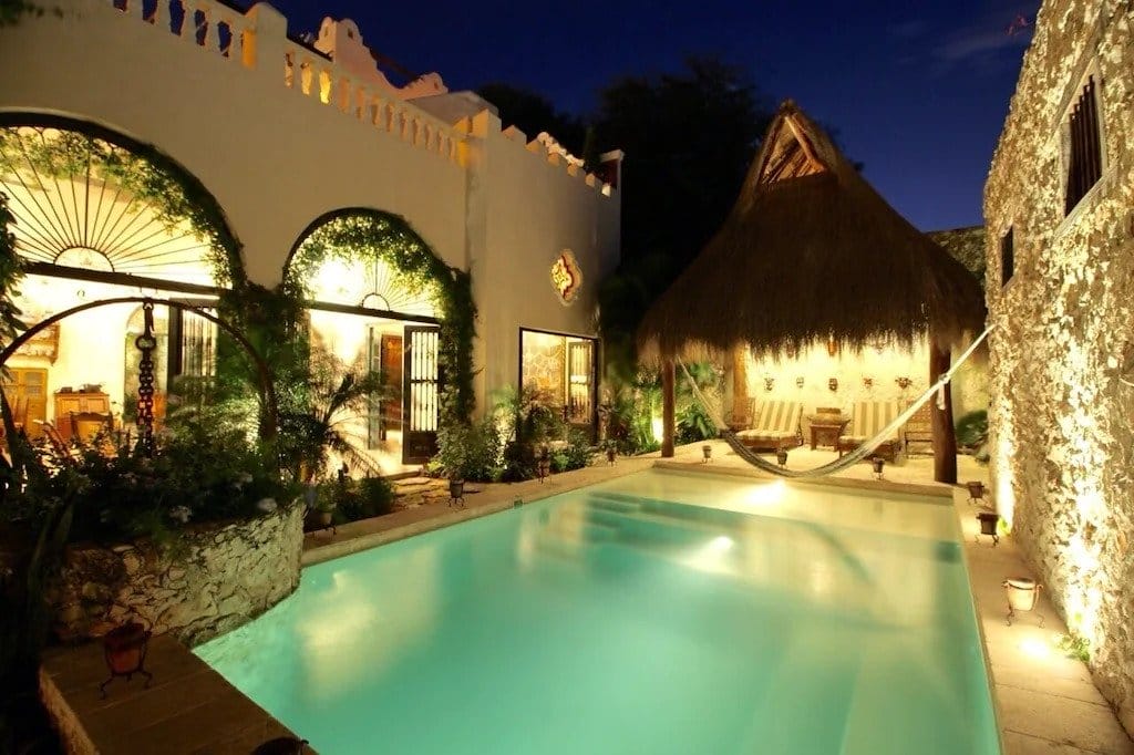 Colonial Home Pool