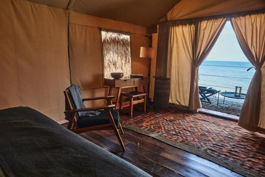 hotel tent with sea view