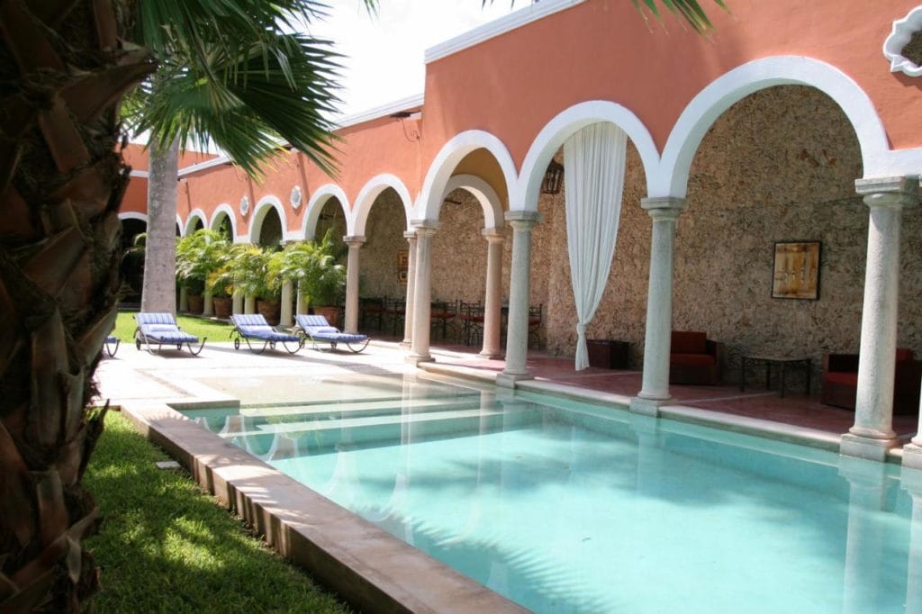 HOtel Hacienda Pool