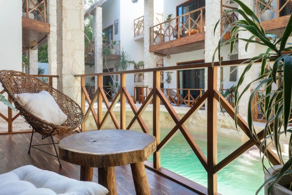 Lagoon Boutique hotel balcony